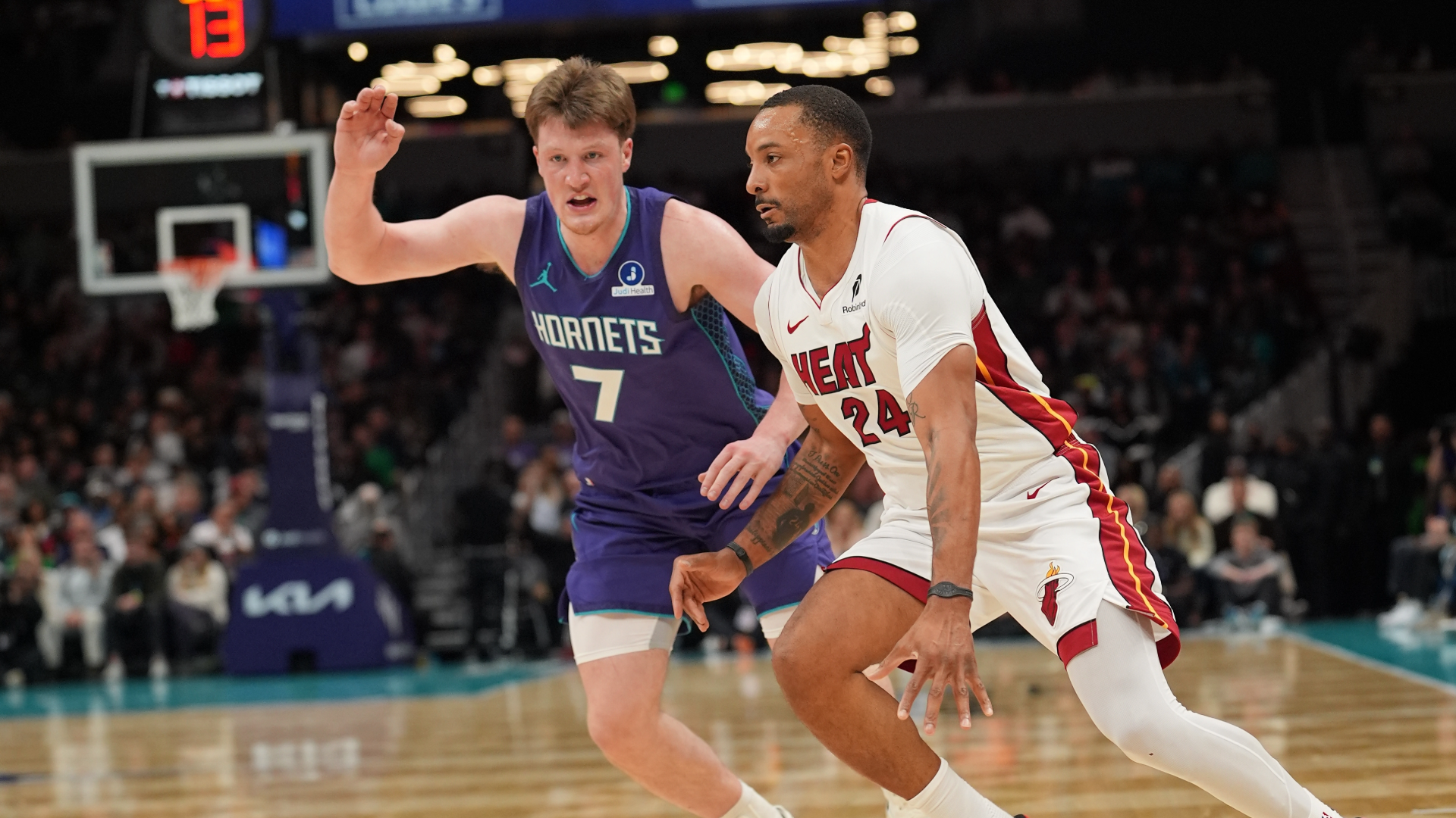 华体会APP-NBA把季后赛门票改成饥饿游戏，8队抢4张椅子